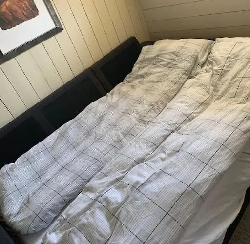 Quiet, Centrally-located Apartment, Parking Included