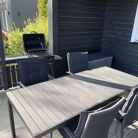 Quiet, Centrally-located Apartment, Parking Included Apartmán